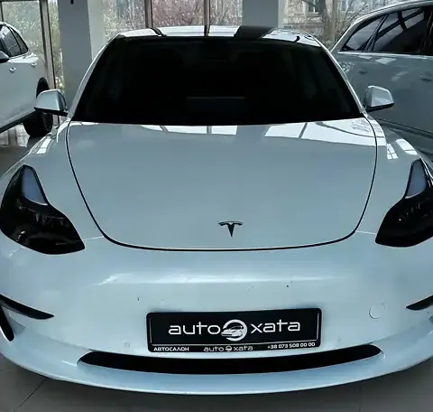 Tesla Model 3 2021